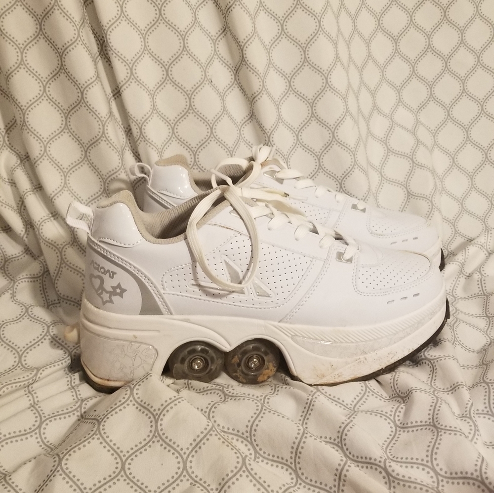 Roller shoes